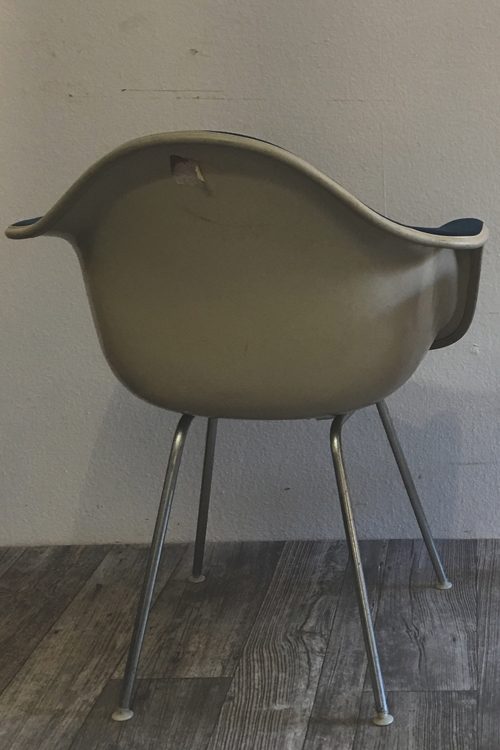 Mid Century Modern Plastic Chair